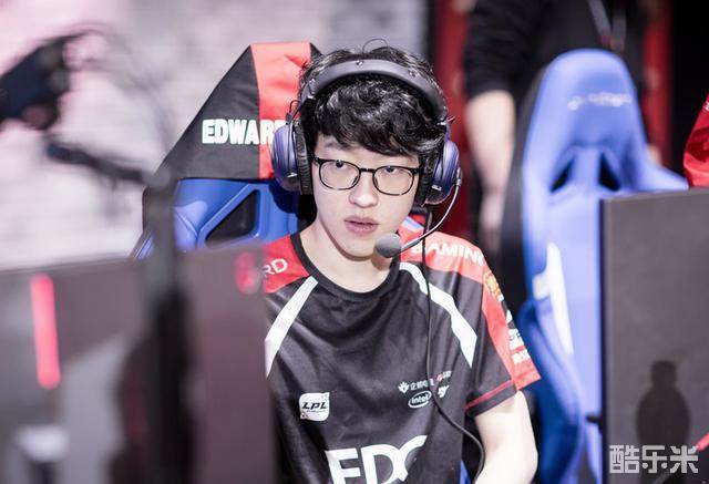 他的存在可 他的存在可