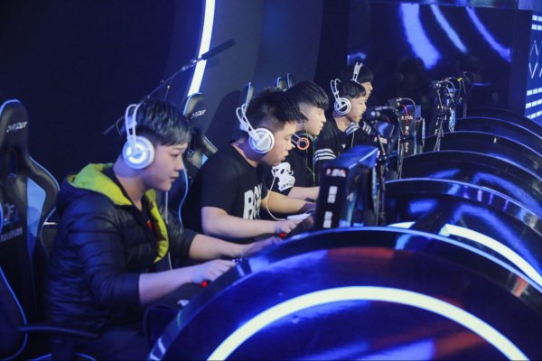 现将决定他 现将决定他