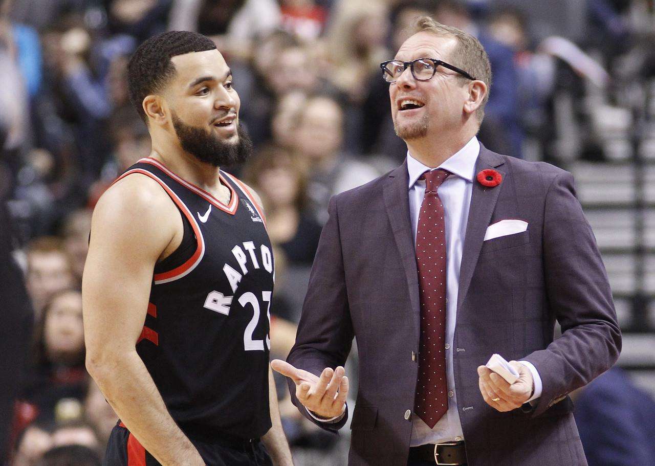 联赛中继续 联赛中继续