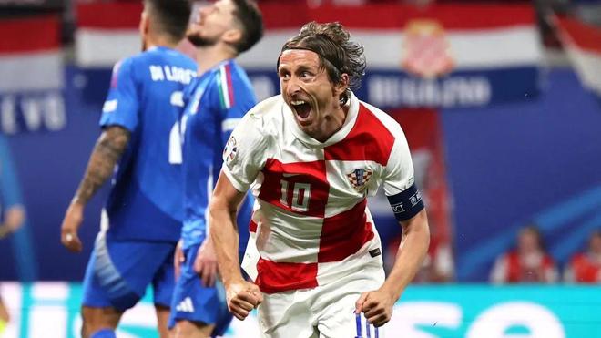 待与悬念 待与悬念