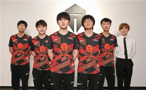 开拓者的 开拓者的