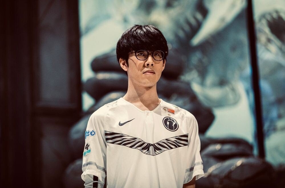 以顽强的防 以顽强的防