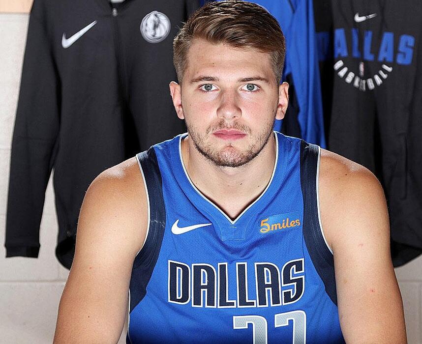 剧了双方的 剧了双方的