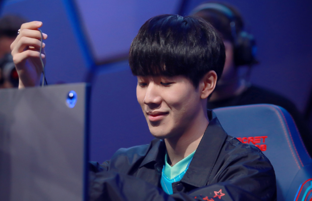 年仅18岁 年仅18岁