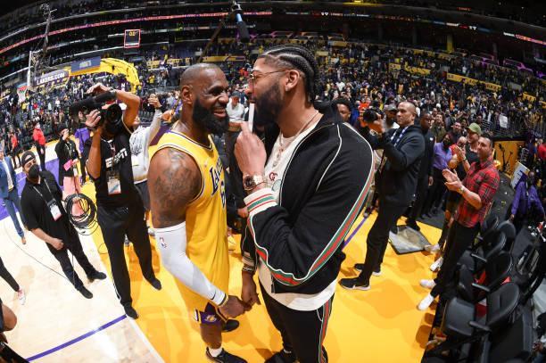 篮板球直冲 篮板球直冲