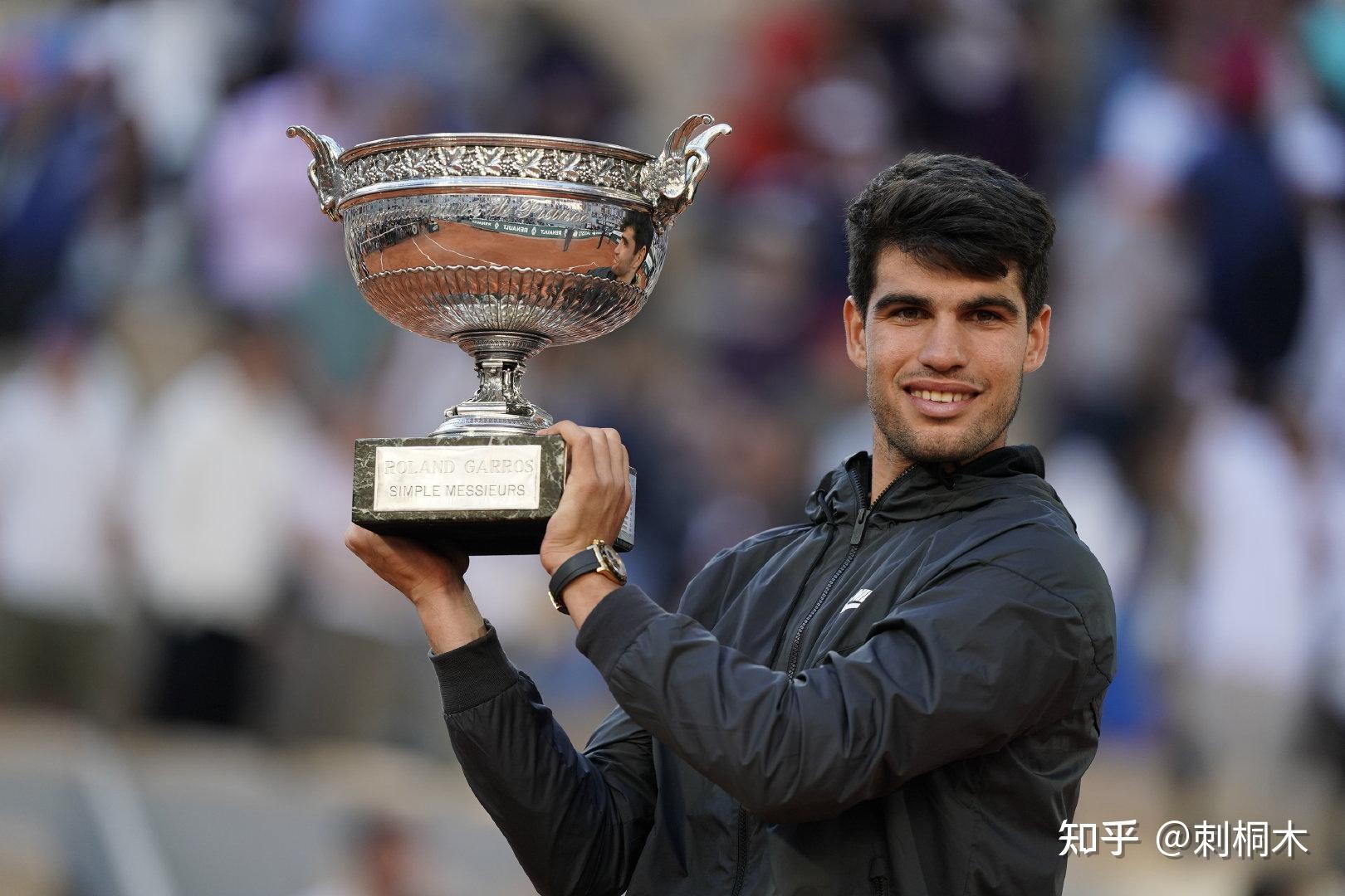 将与阿尔卡 将与阿尔卡