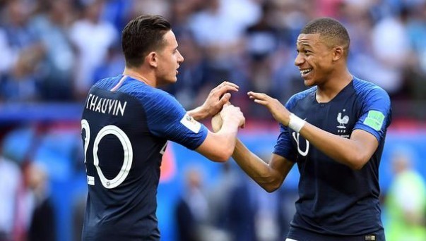 做墙的前锋 做墙的前锋