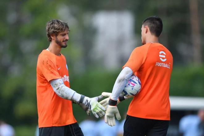 三花聚顶 三花聚顶